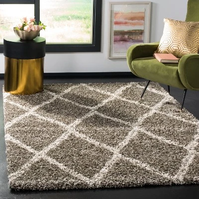 Madeleine Geometric Loomed Rug - Safavieh 2 Madeleine Geometric Loomed Rug - Safavieh - Image 2