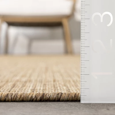 NuLOOM Rosy Classic Indoor/Outdoor Area Rug 2 NuLOOM Rosy Classic Indoor/Outdoor Area Rug - Image 2