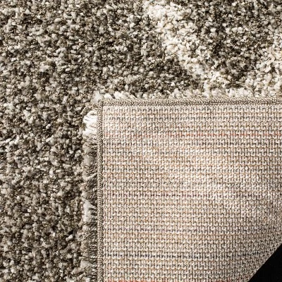 Madeleine Geometric Loomed Rug - Safavieh 3 Madeleine Geometric Loomed Rug - Safavieh - Image 3