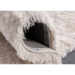 Shag SG511 Hand Tufted Area Rug - Safavieh -Home Decor Shop GUEST 312a5d4c da5f 4dcc 96fc c7c01c2ee660