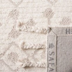 Casablanca CSB203 Hand Tufted Moroccan Area Rug - Safavieh 9 Casablanca CSB203 Hand Tufted Moroccan Area Rug - Safavieh -Home Decor Shop GUEST 5cf8269a 5817 4cce 8c48 26e11b94a044