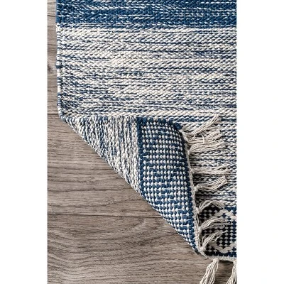 NuLOOM Striped Fringe Angela Area Rug 4 NuLOOM Striped Fringe Angela Area Rug - Image 4