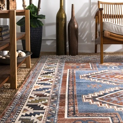 NuLOOM Vintage Kathryn Aztec Tassel Area Rug 6 NuLOOM Vintage Kathryn Aztec Tassel Area Rug - Image 6