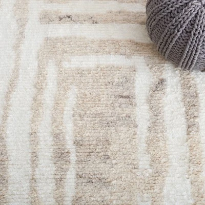 Casablanca CSB541 Hand Knotted Area Rug - Safavieh 4 Casablanca CSB541 Hand Knotted Area Rug - Safavieh - Image 4