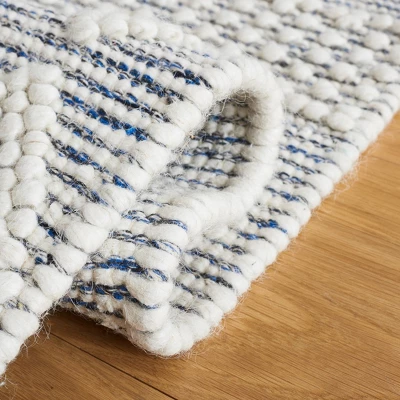 Vermont VRM251 Hand Loomed Area Rug - Safavieh 4 Vermont VRM251 Hand Loomed Area Rug - Safavieh - Image 4